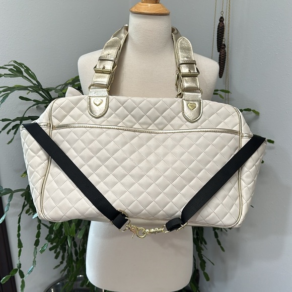 Betsey Johnson Duffel Bag 💼 - Picture 2 of 16